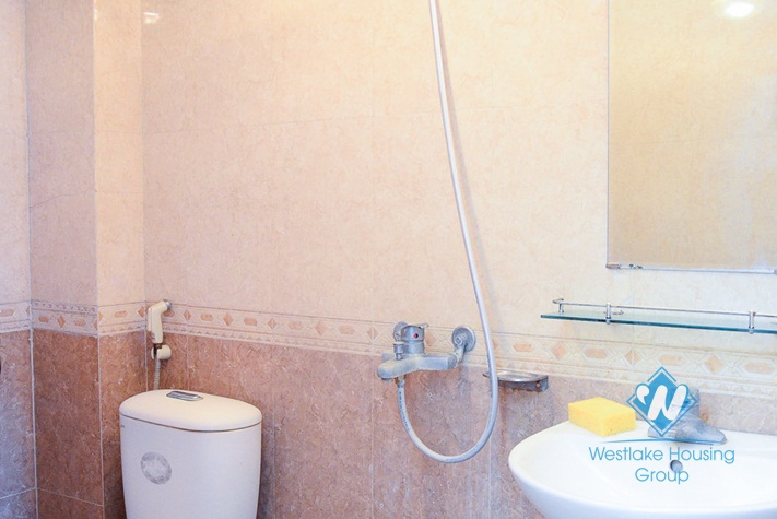 Cheap, separate 01 bedroom apartment for rent in Thuy Khue Street, Tay Ho, Hanoi